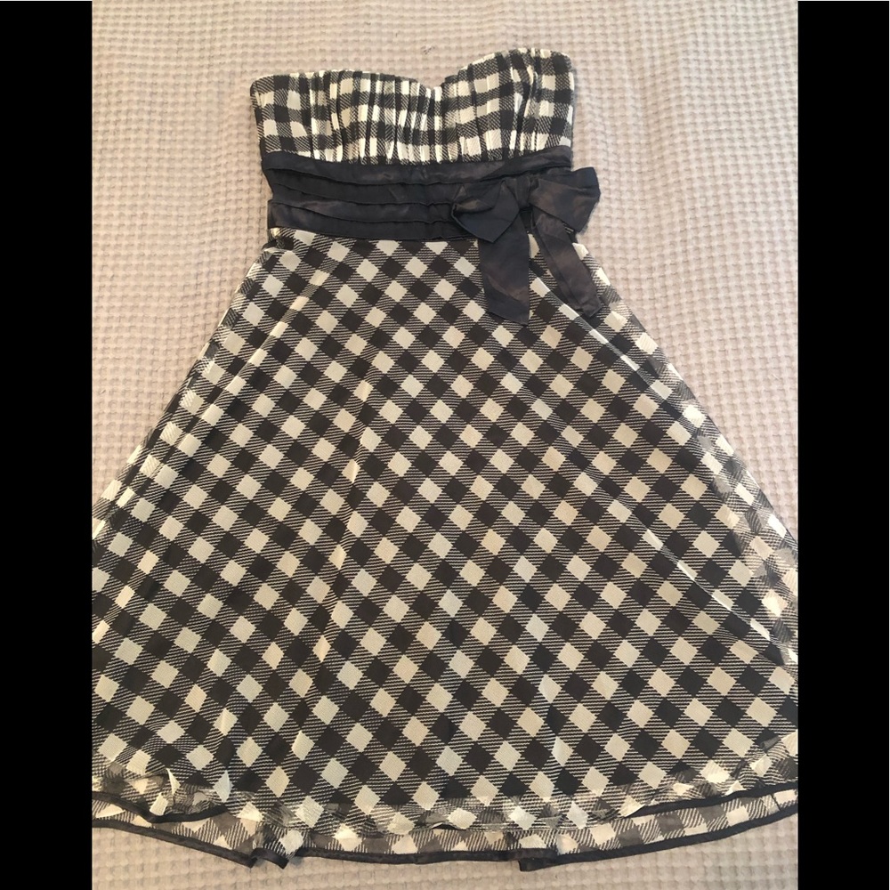 Black and Grey Checkered Sleeveless Dress